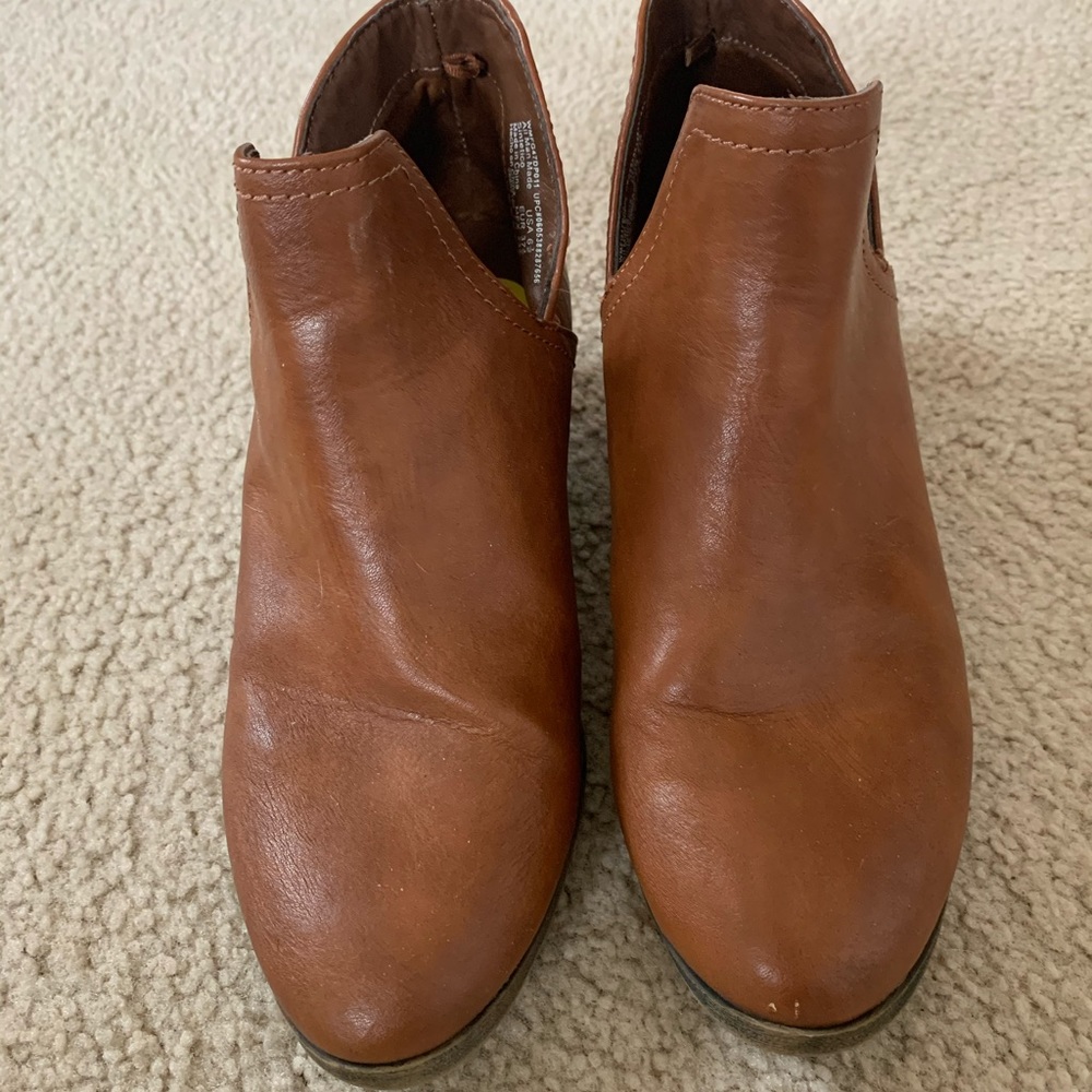 Brown booties 6.5